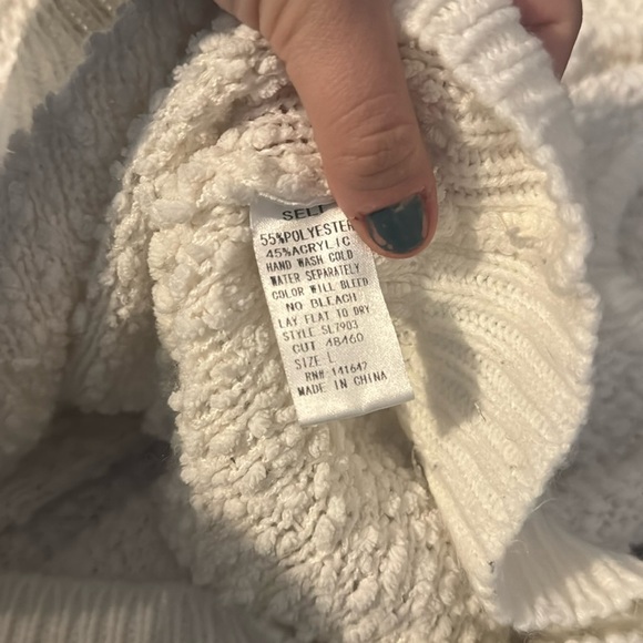 Cozy Cream Textured Women's Sweater Oversized For Large - Picture 6 of 7